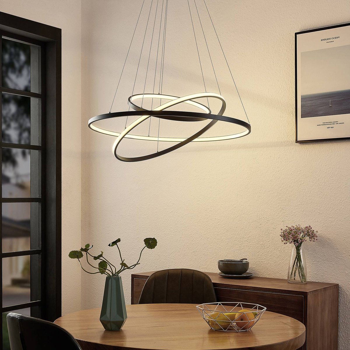 Suspension en métal moderneLED, Ezana noir mat, blanc, LUCANDE
