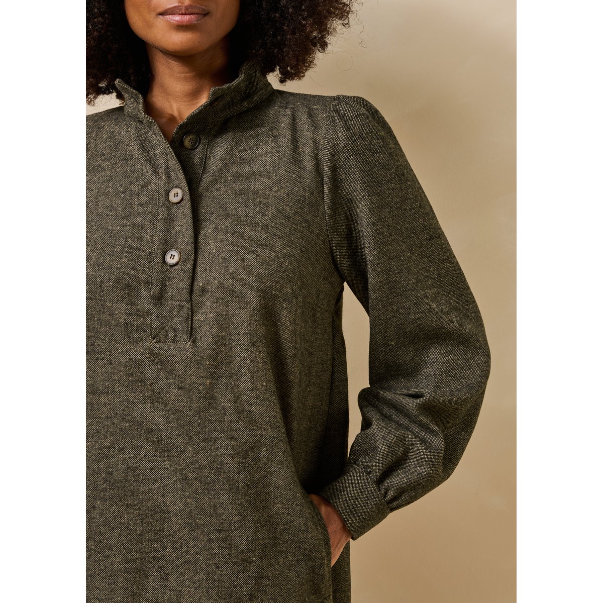 Robe manches longues col montant en tweed ecorce, LA FEE MARABOUTEE