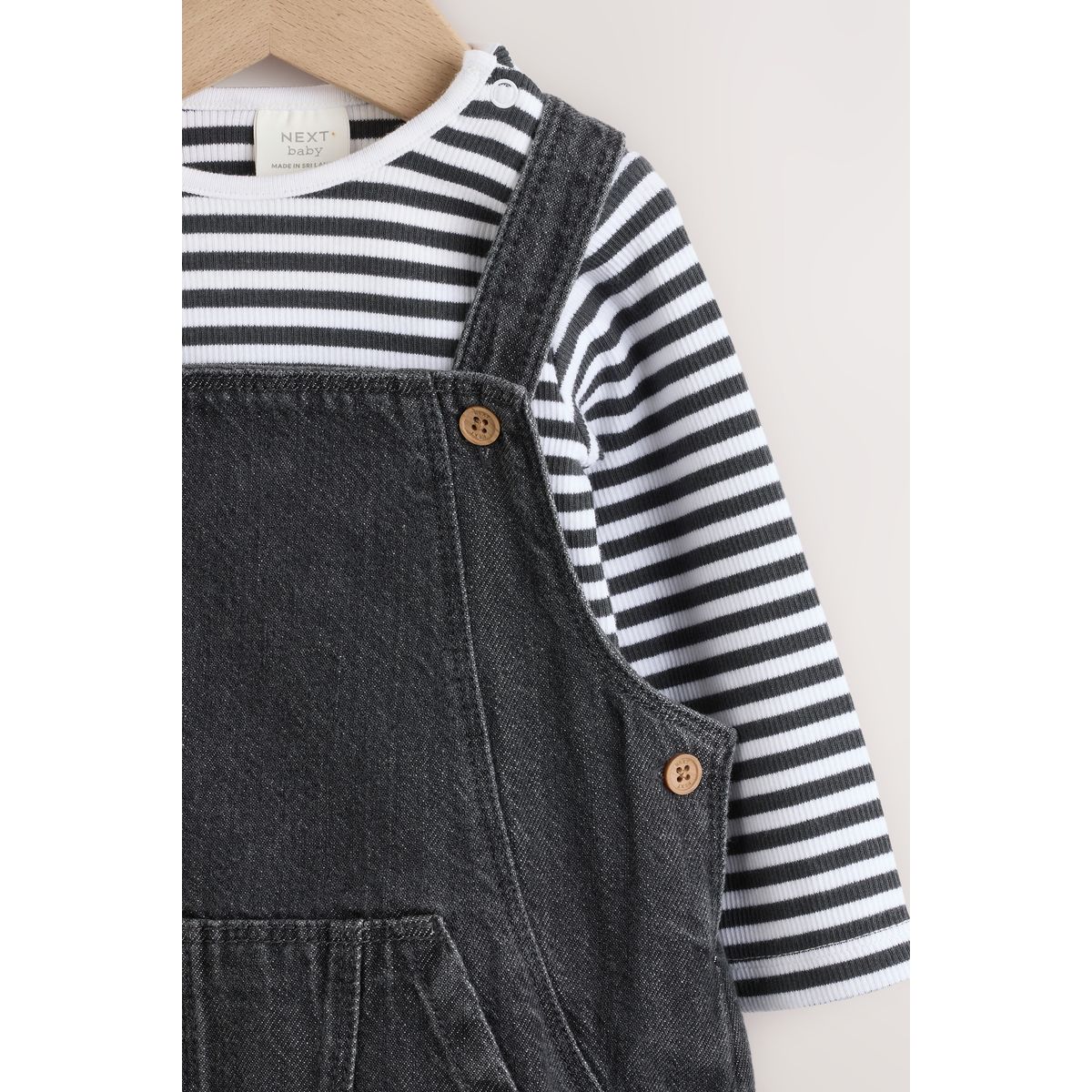 Ensemble bébé body et salopette en jean gris anthracite, NEXT
