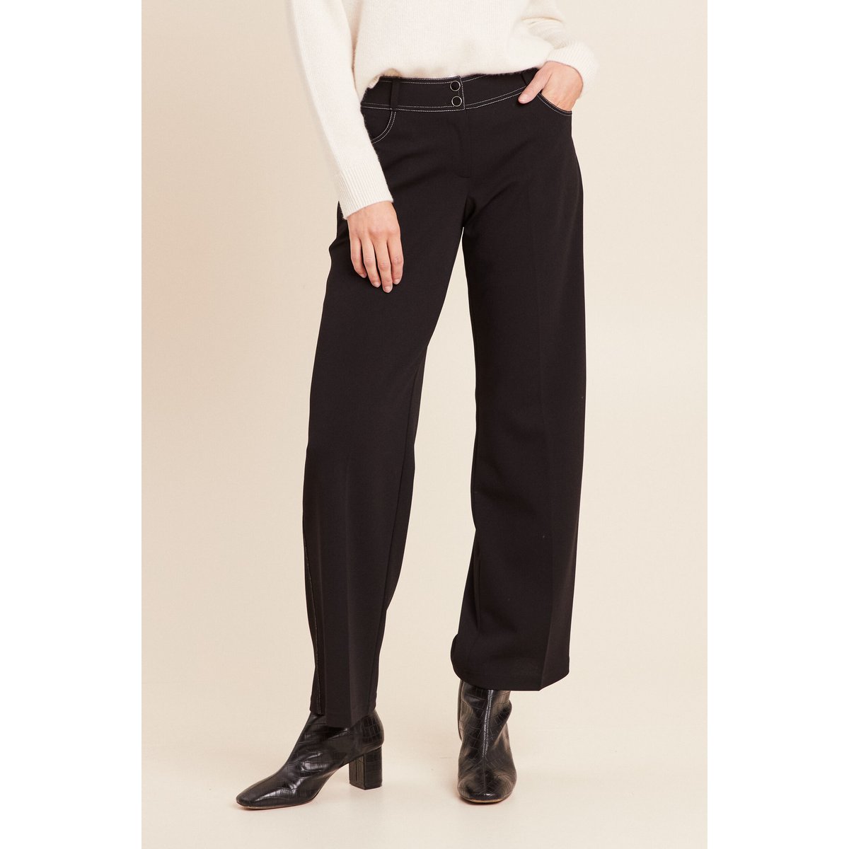 Pantalon noir, BREAL