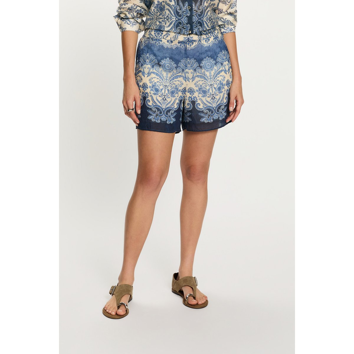 Short fluide imprimé multicolore, MORGAN