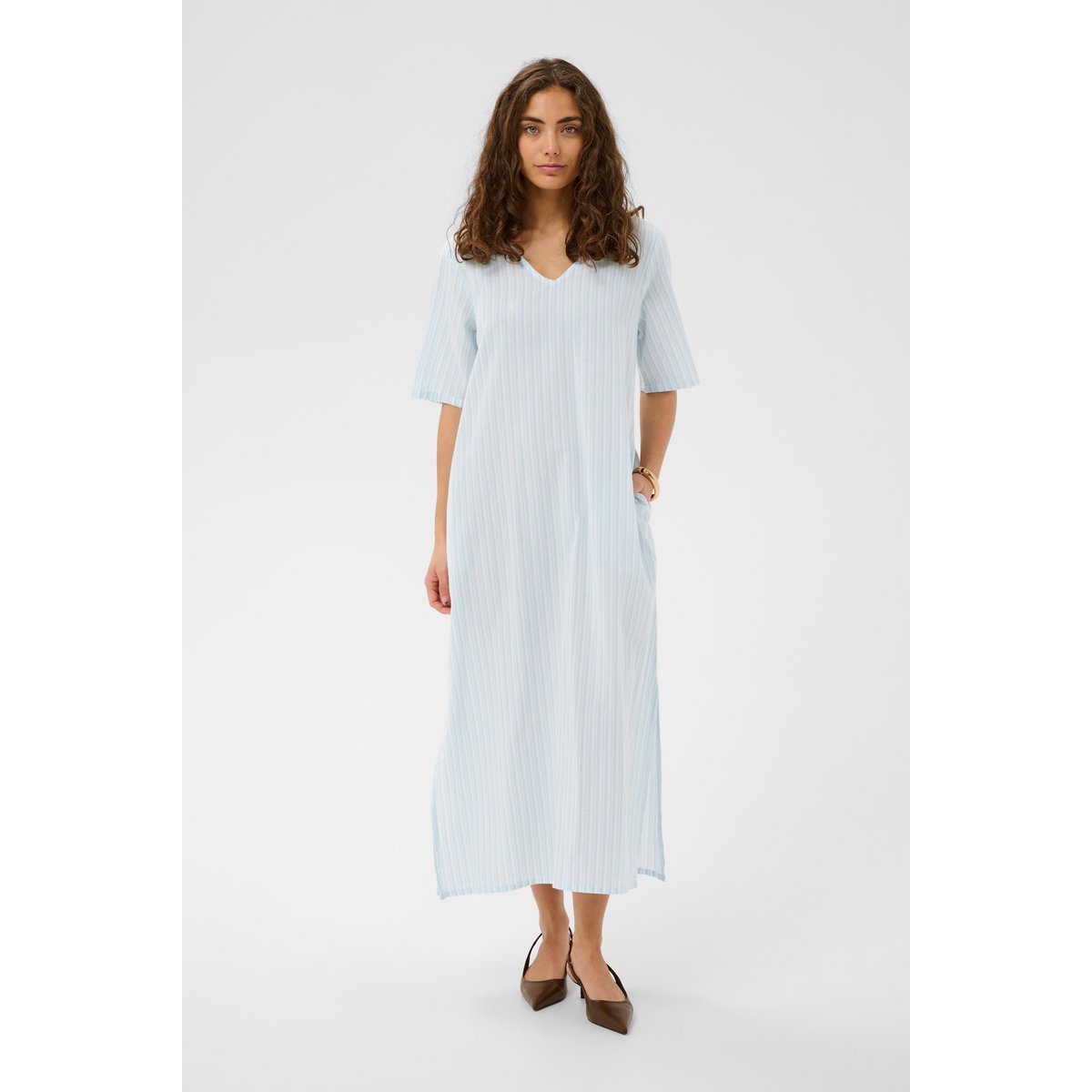Robe bleu/blanc rayures, CULTURE