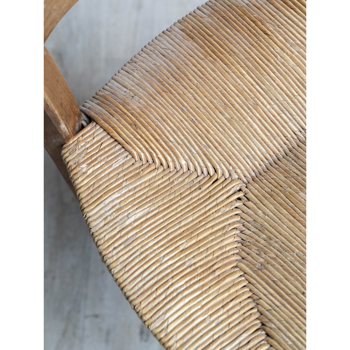 Paire de chaises en bois et paille Claude N°1668 - Bon état bois clair, DEBONGOUT