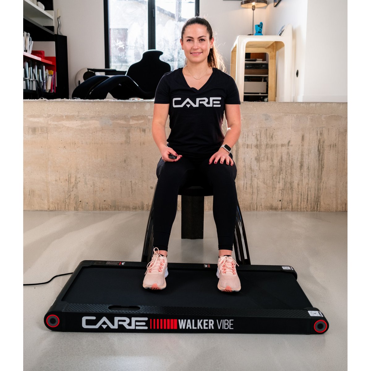 Tapis - CARE - WALKER VIBE - 6 km/h et vibrant noir, CARE FITNESS