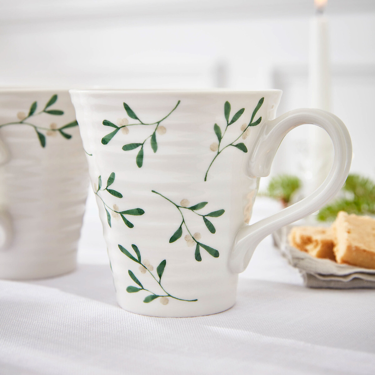 Set of 2 Mistletoe Mugs white, SOPHIE CONRAN FOR PORTMEIRION