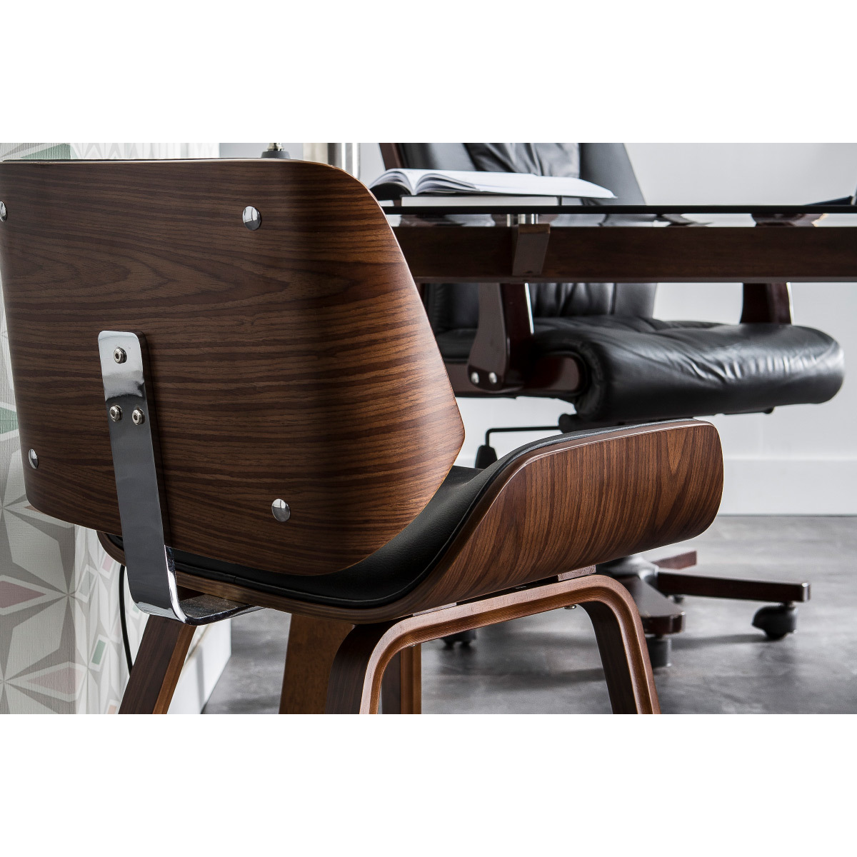 Chaise design pieds bois RUBBENS noyer / noir, MILIBOO