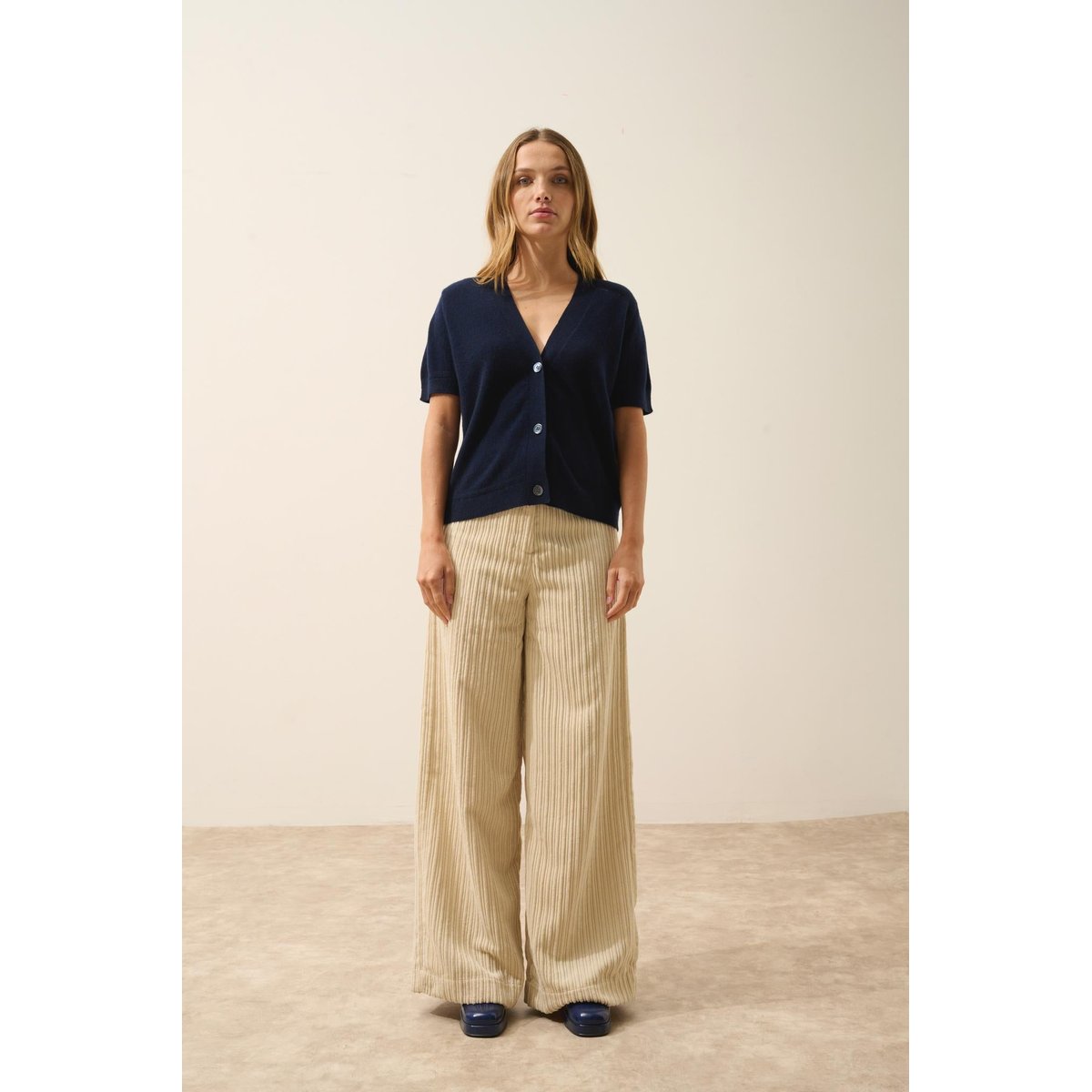 Cardigan Col V Manches Courtes Navy Iris bleu foncé, JUST CASHMERE