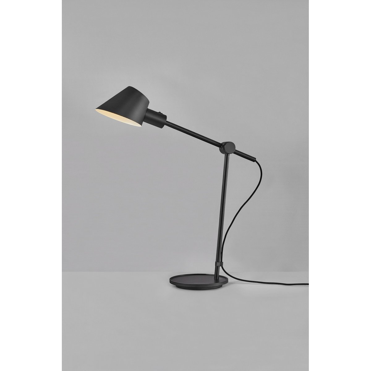 Lampe à poser ou lampe de bureau en métal, STAY noir, DESIGN FOR THE PEOPLE