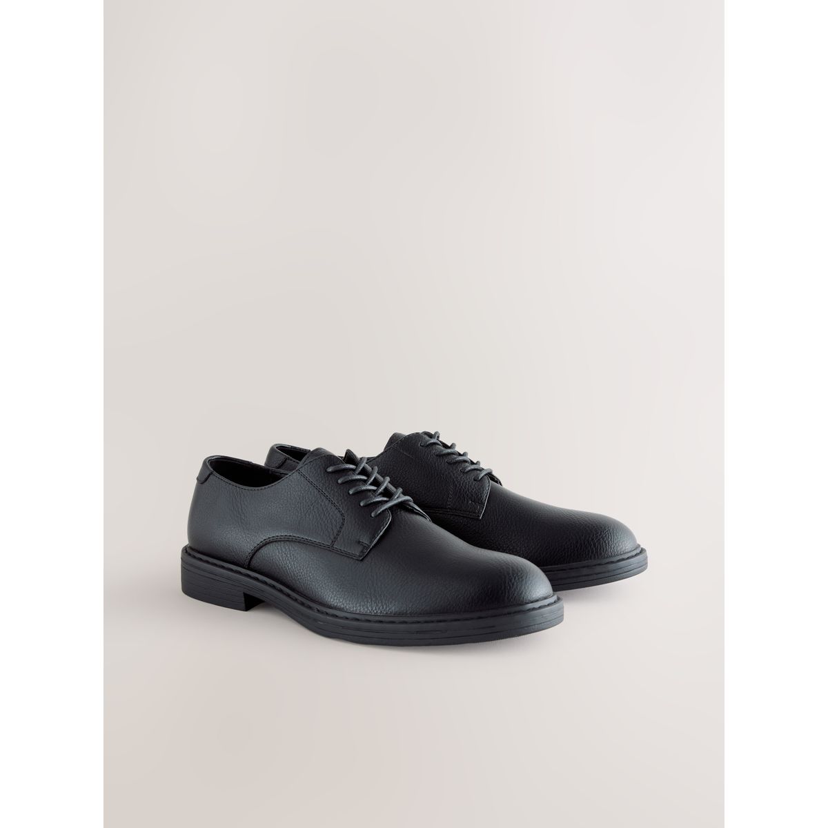 Derbys noir, NEXT