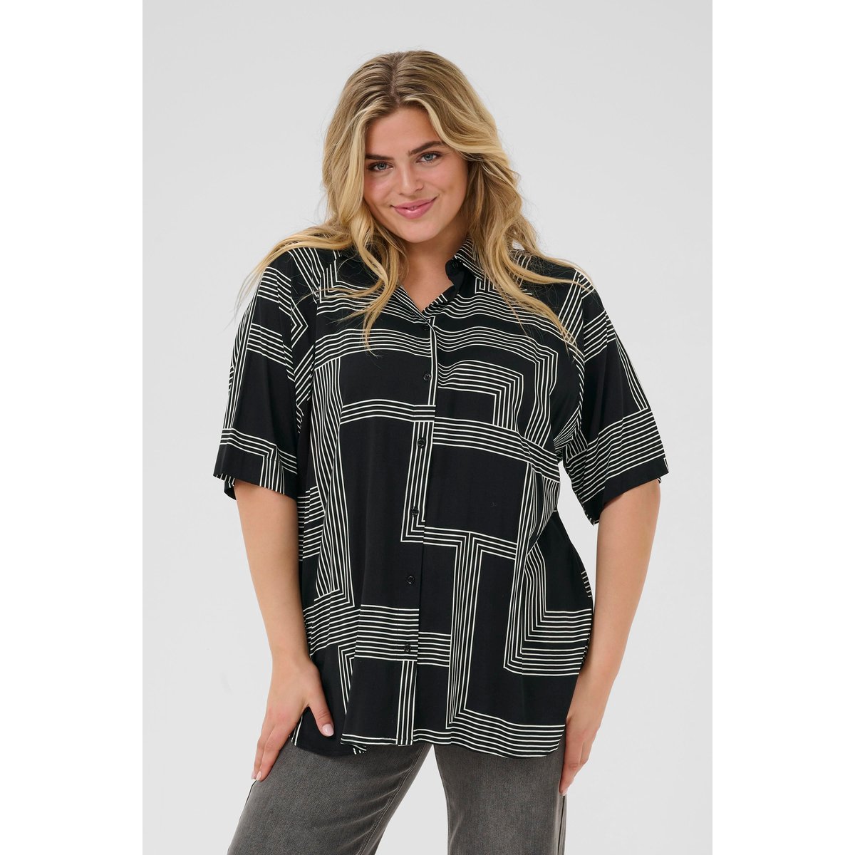 Chemise à manches longues noir blanc black/chalk graphic lines, KAFFE CURVE