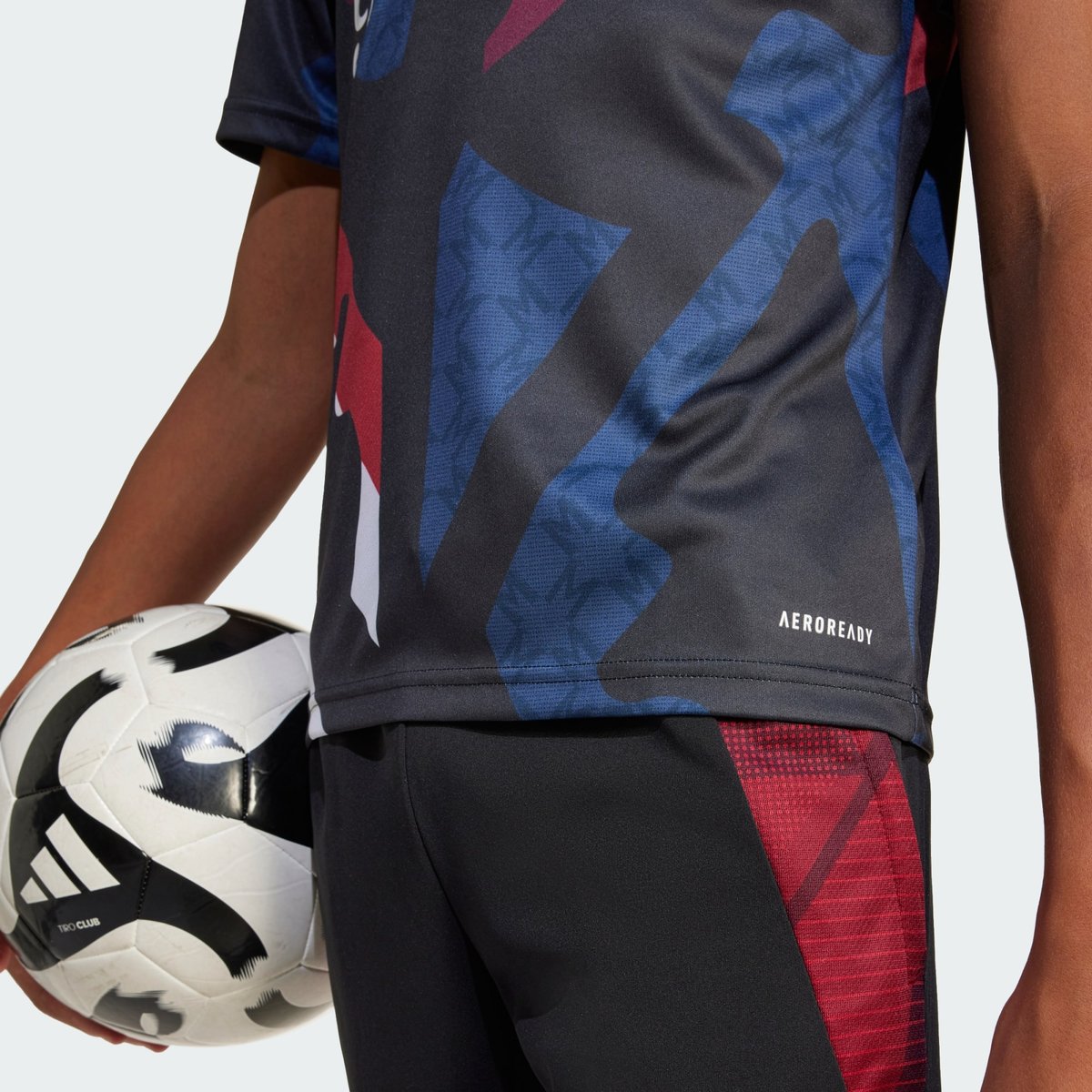 Maillot d'échauffement Manchester United 24/25 Enfants black / mufc red / off white / team coll burgundy 2, adidas Performance