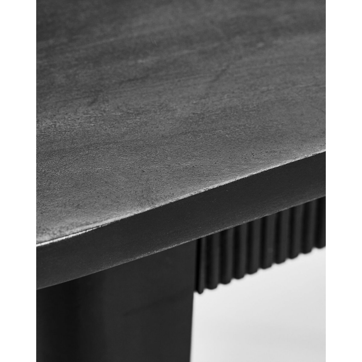 Table à manger en bois de manguier Balance noir, HOUSE DOCTOR