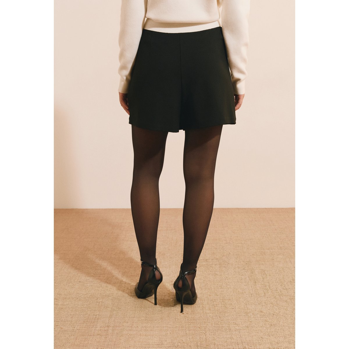 Jupe-short à boutons dorés ITHO noir, ETAM