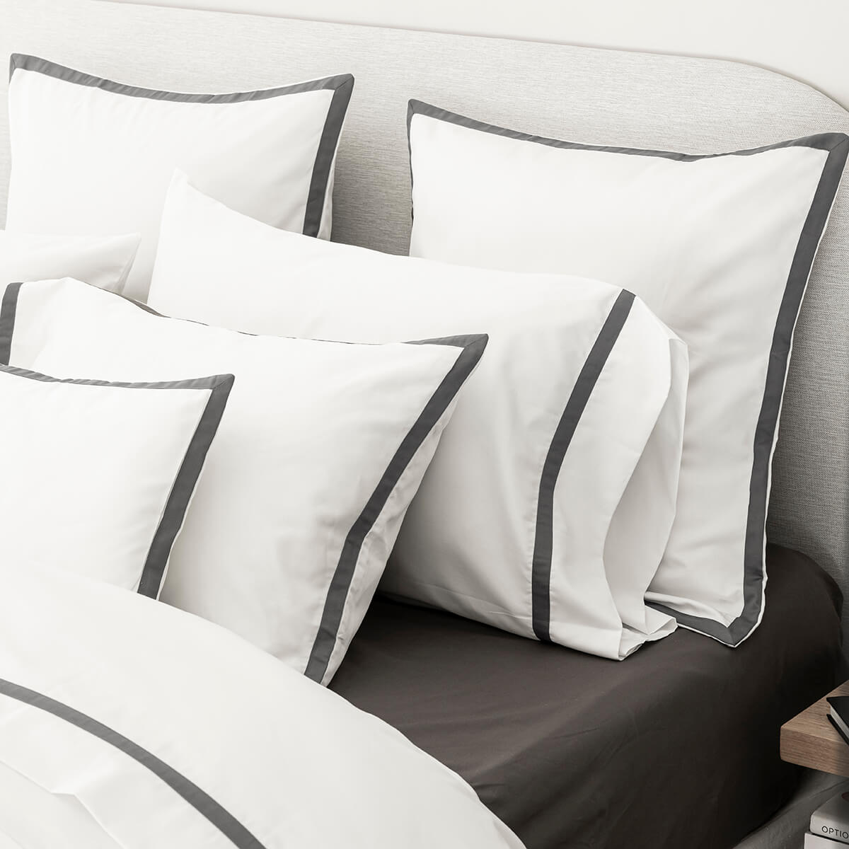 Taie décorative en Coton, APPARAT fusain, LE JACQUARD FRANCAIS