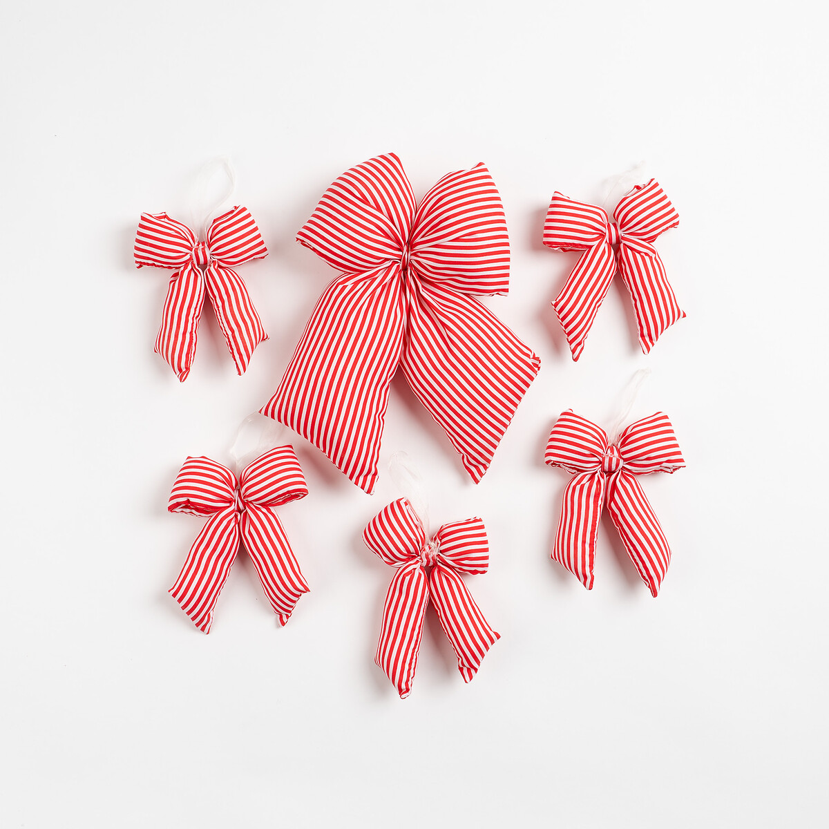 6pc 37cm Velvet Bow Topper & Bow Tree Decorations in Candycane Stripe red, SO'HOME