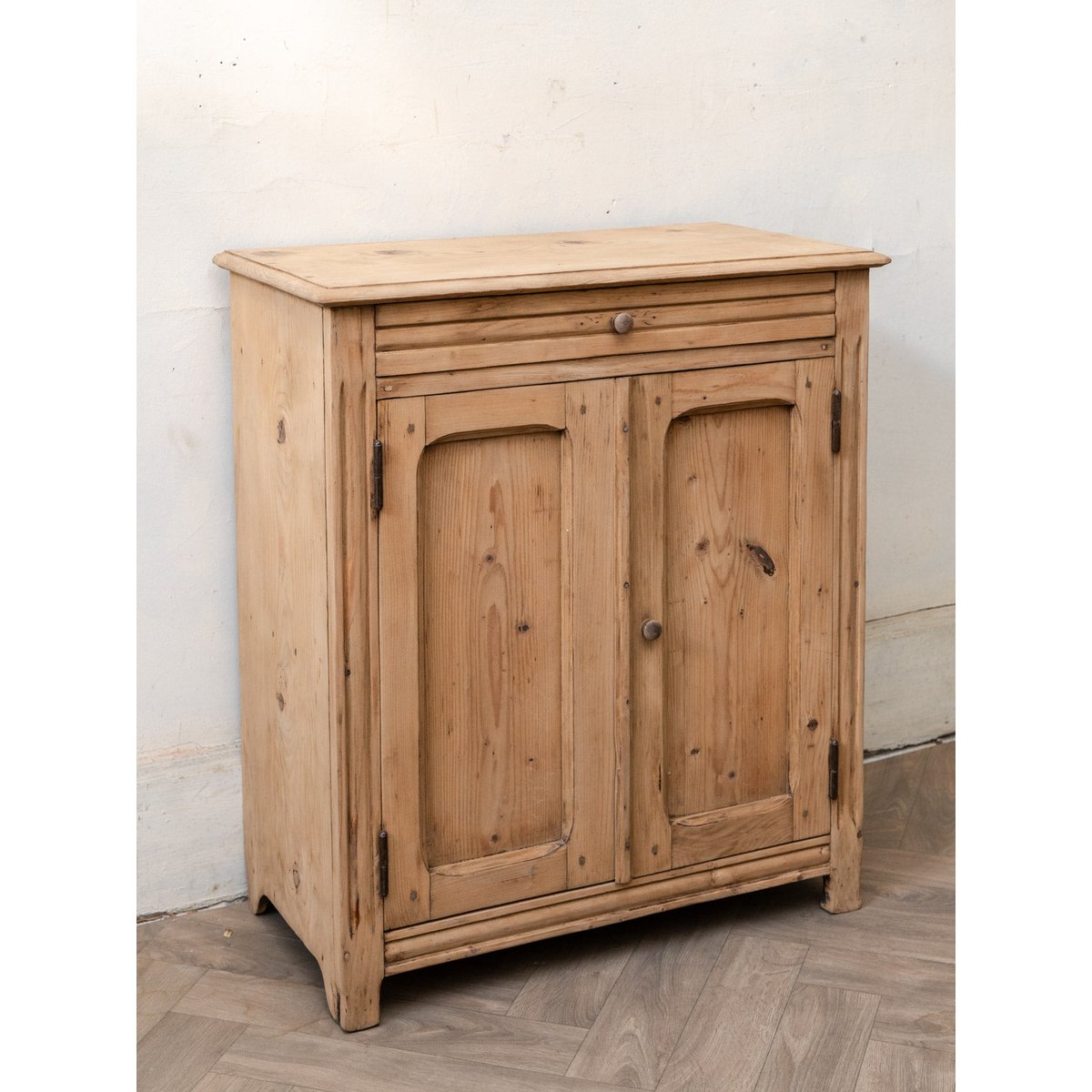 Buffet en bois Gilbert N°1929 - Bon état bois clair, DEBONGOUT