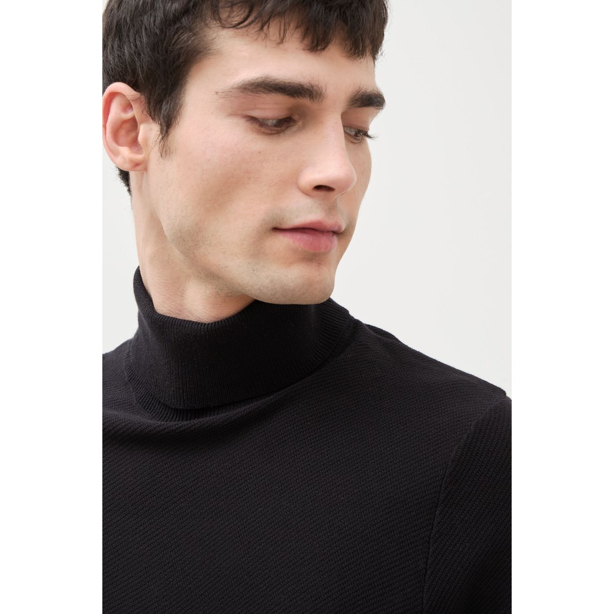 Pull fin col montant manches longues noir, BONOBO
