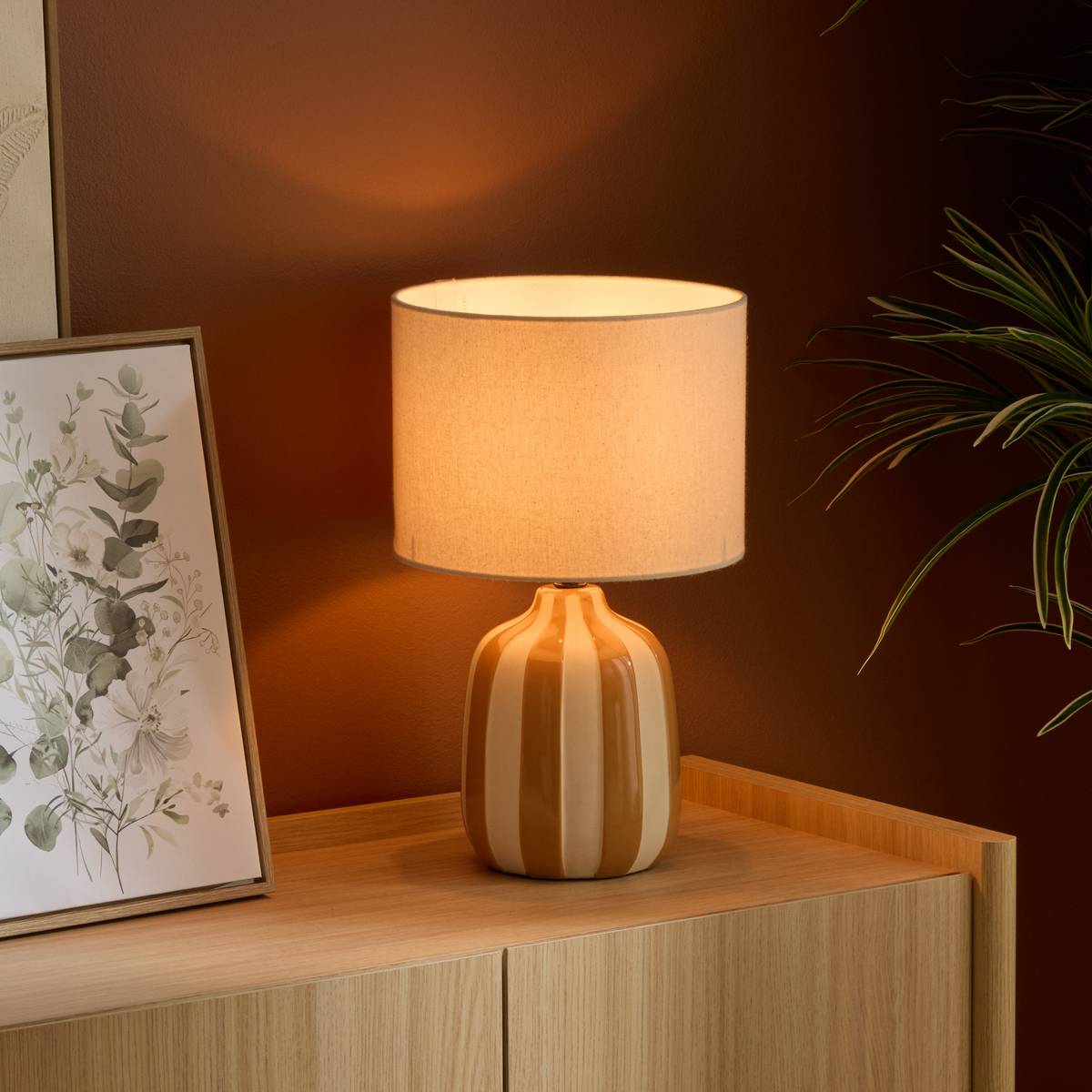 Lampe cylindrique en lin VILMA ocre, ATMOSPHERA