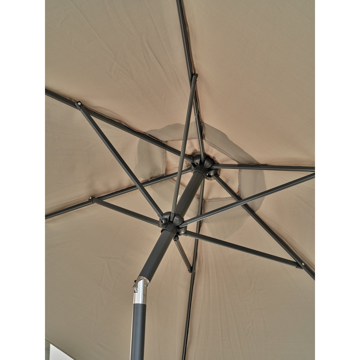 Parasol à manivelle en aluminium et toile MARBELLA kaki, DCB GARDEN