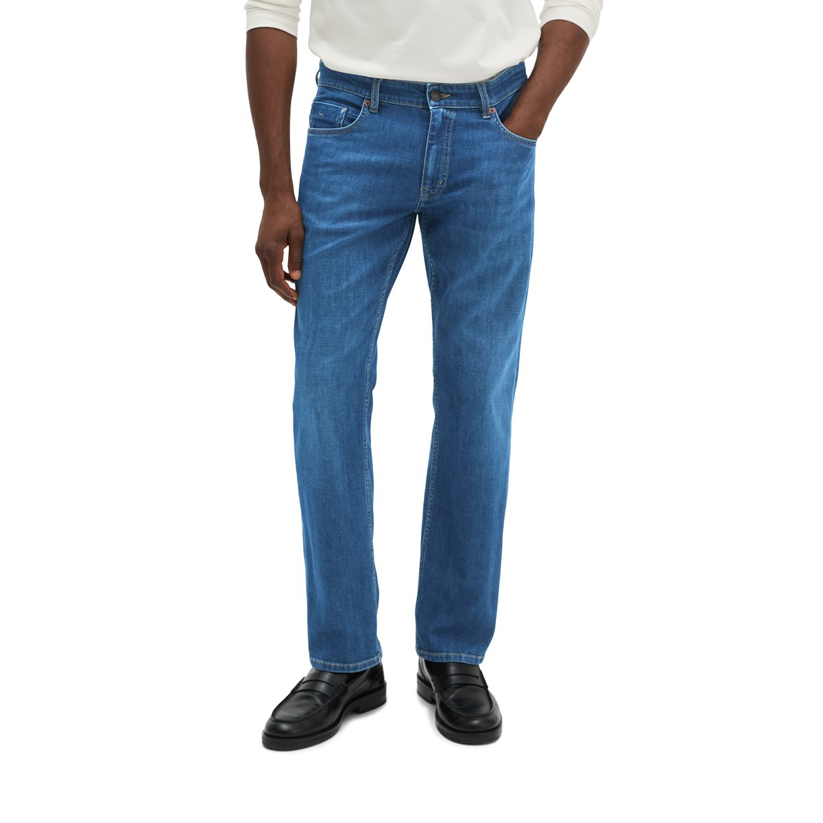 Jeans modèle Kemi regular en denim doux au toucher cashmere bleu foncé, MARC O'POLO