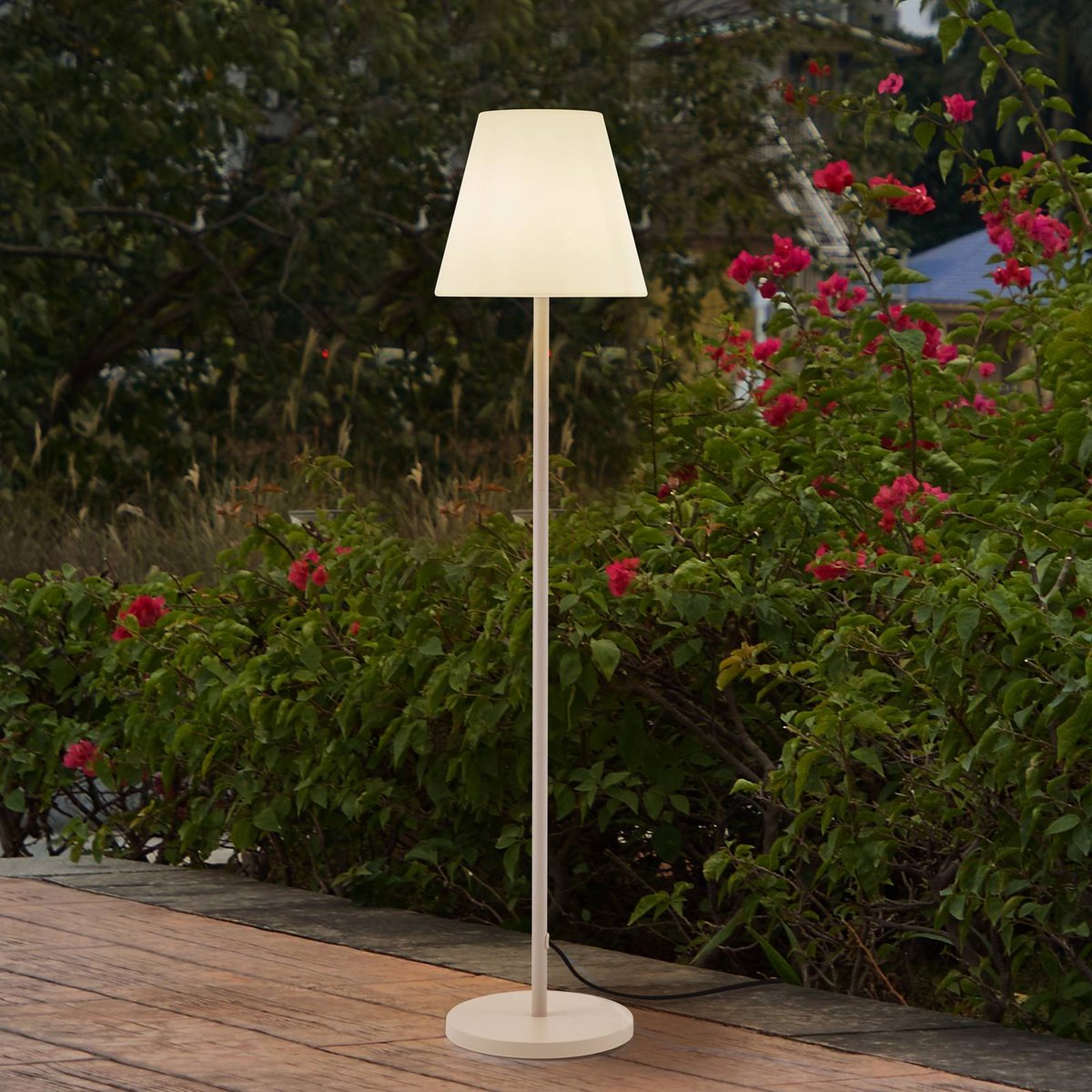 Luminaire de terrasse moderne, Jaimy pantone (13-1308 tpg), blanc, LUCANDE
