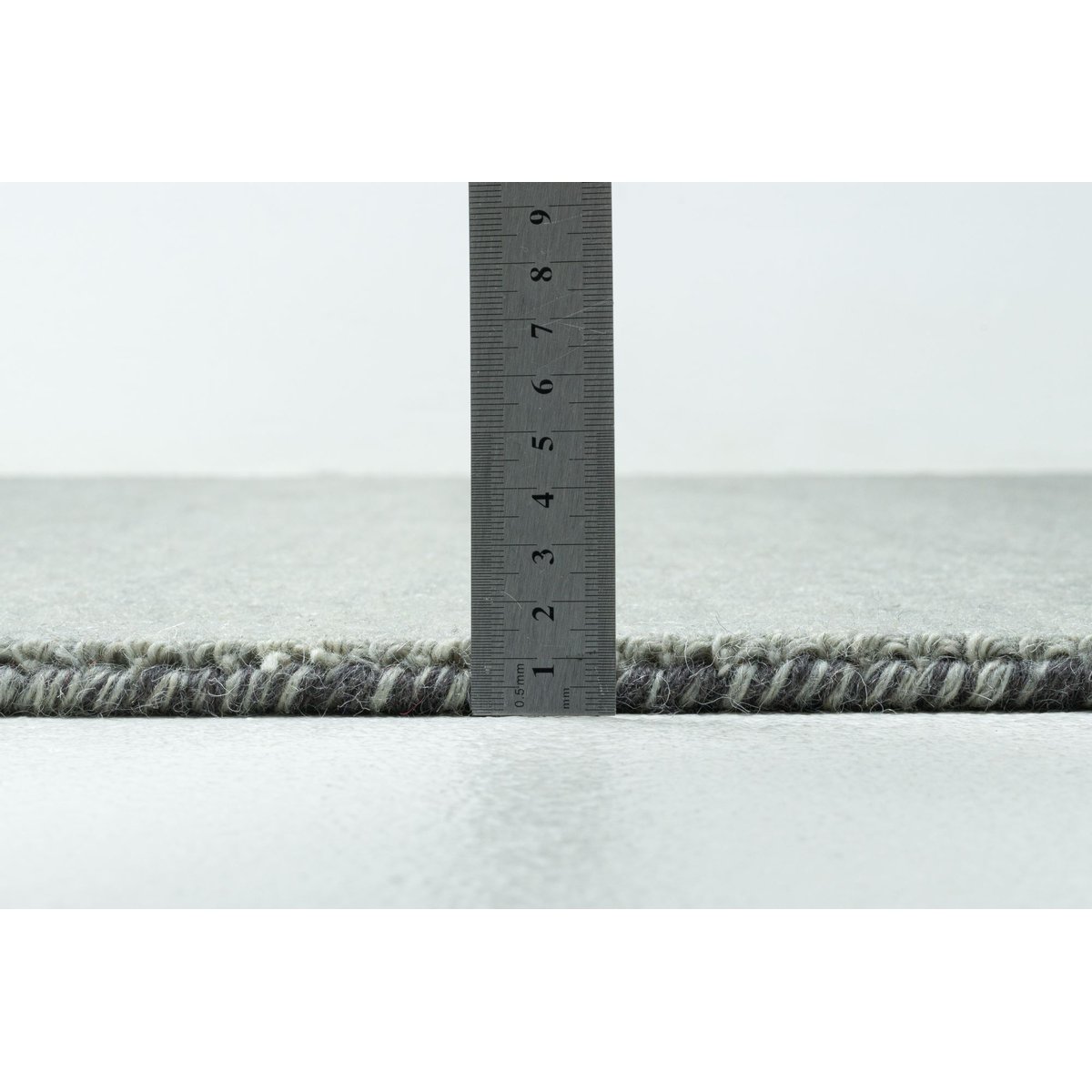Tapis en laine vierge tissé à la main gris, THEKO