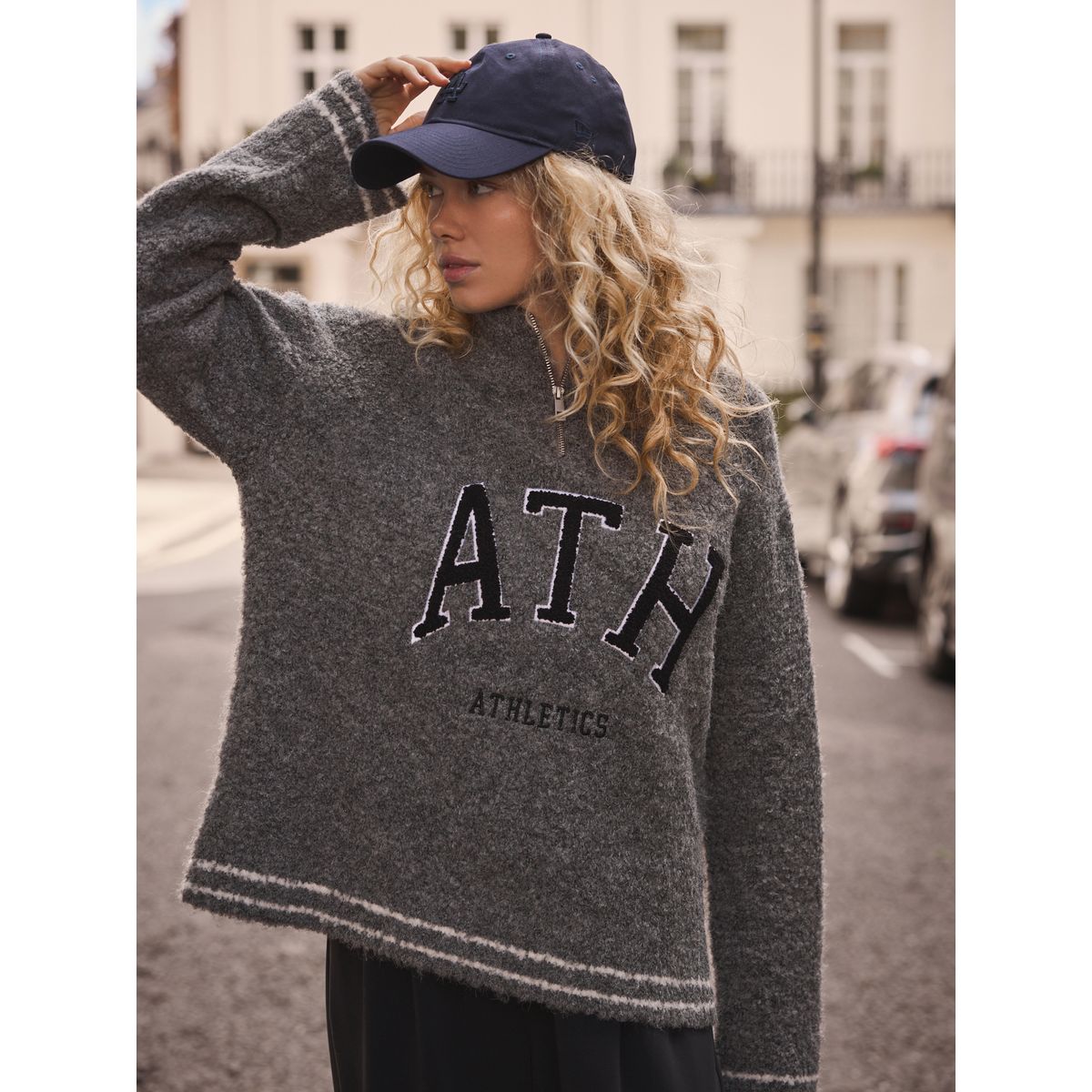 Pull bouclé sport à col zippé gris anthracite, NEXT