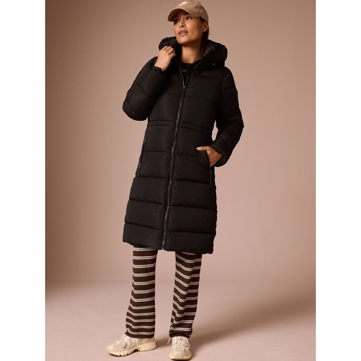 Long manteau rembourré à capuche maternité noir, NEXT