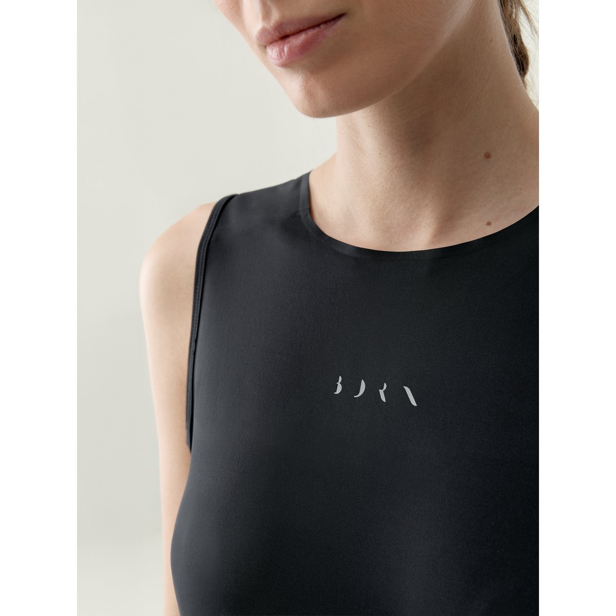 T-shirt de sport femme Caliope Sans manches séchage rapide noir profond, BORN