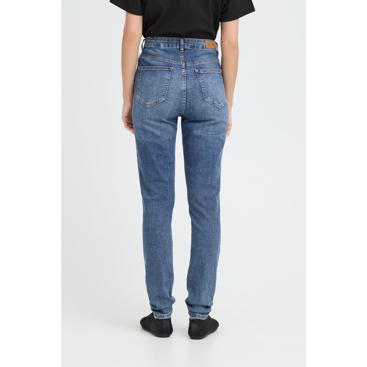 Jeans taille haute, coupe ajustée bleu medium blue, ICHI