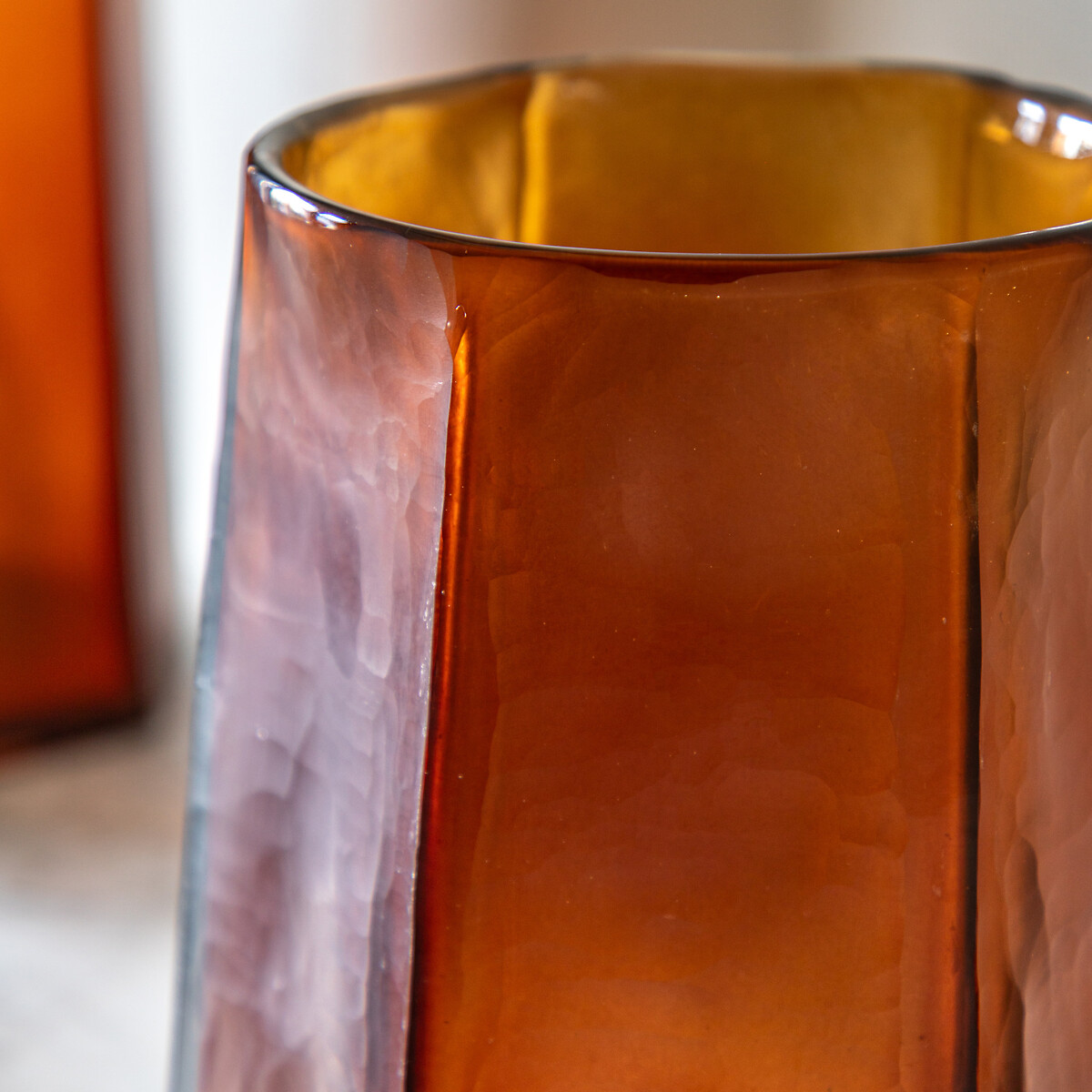 Organic Faceted 20cm Hurricane in Amber brown              , ÉDITÉ