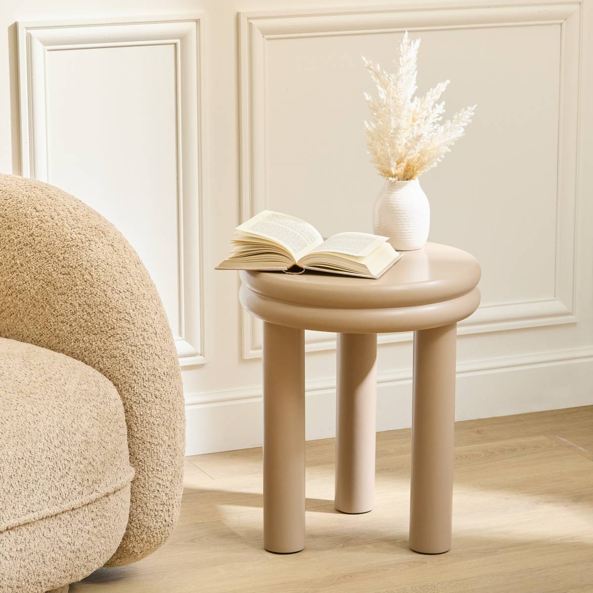 Table d'appoint ronde en pin PLUMP beige, ATMOSPHERA