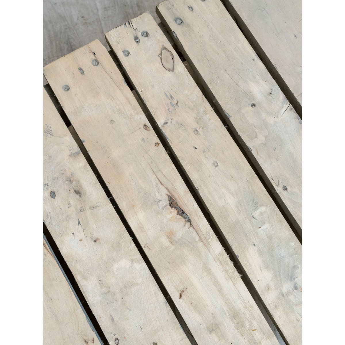 Table basse esprit palette en bois Léonie N°1588 - Bon état bois clair, DEBONGOUT