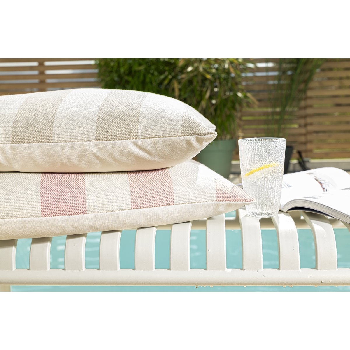 Housses de coussin d'extérieur rayées PORTOFINO -lot de 2 rose et blanc, MAGMA HEIMTEX