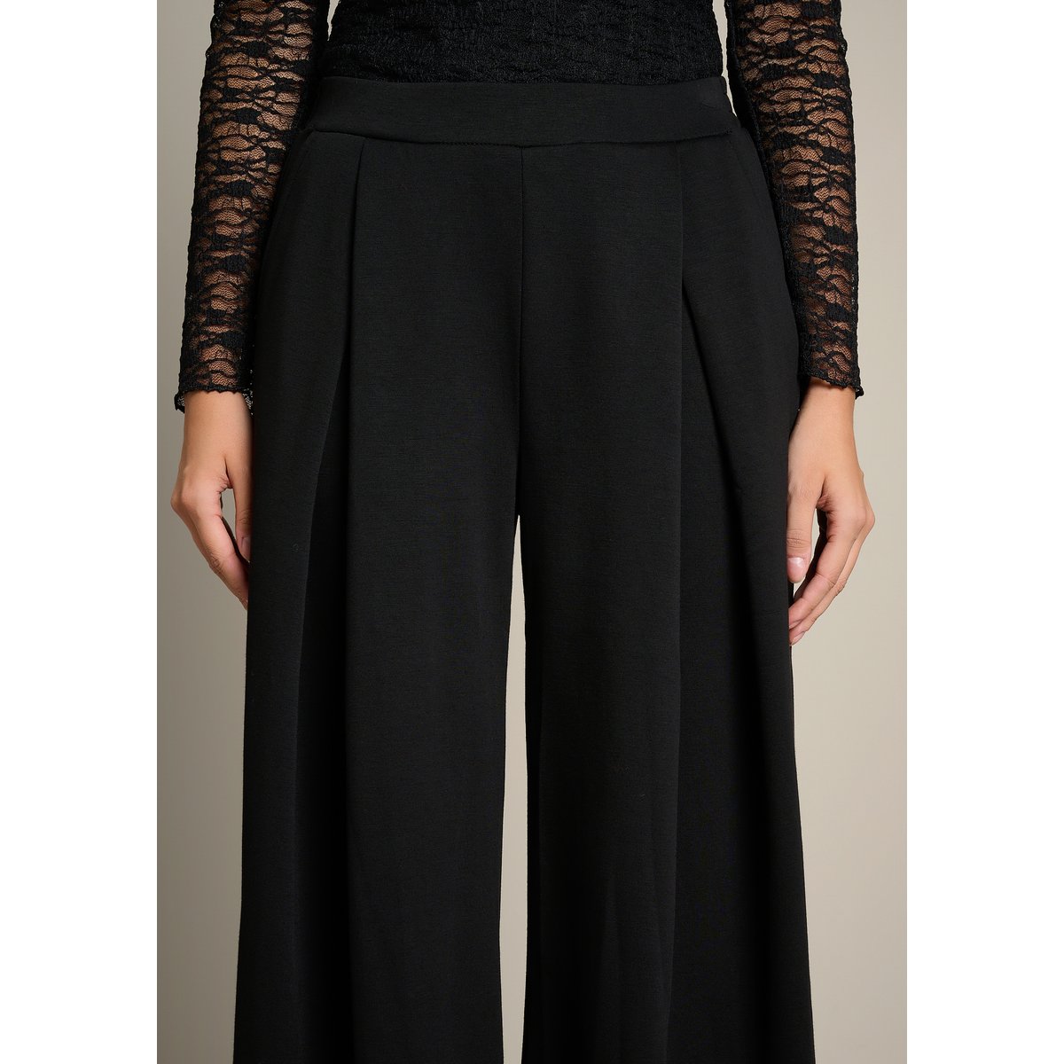 Pantalon ample à plis noir, LOLALIZA