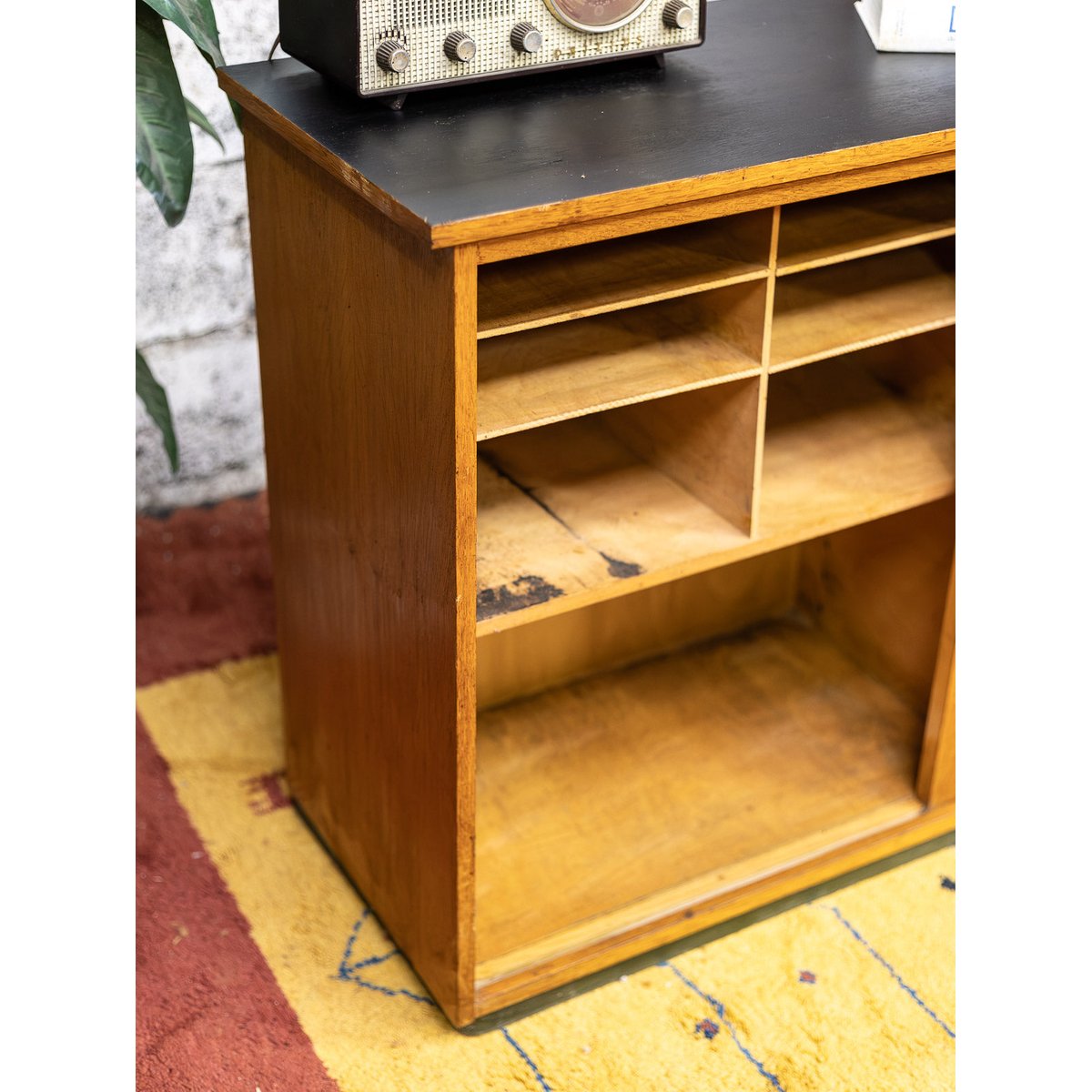 Armoire de rangements en bois Magda N°735 - Bon état bois clair, DEBONGOUT
