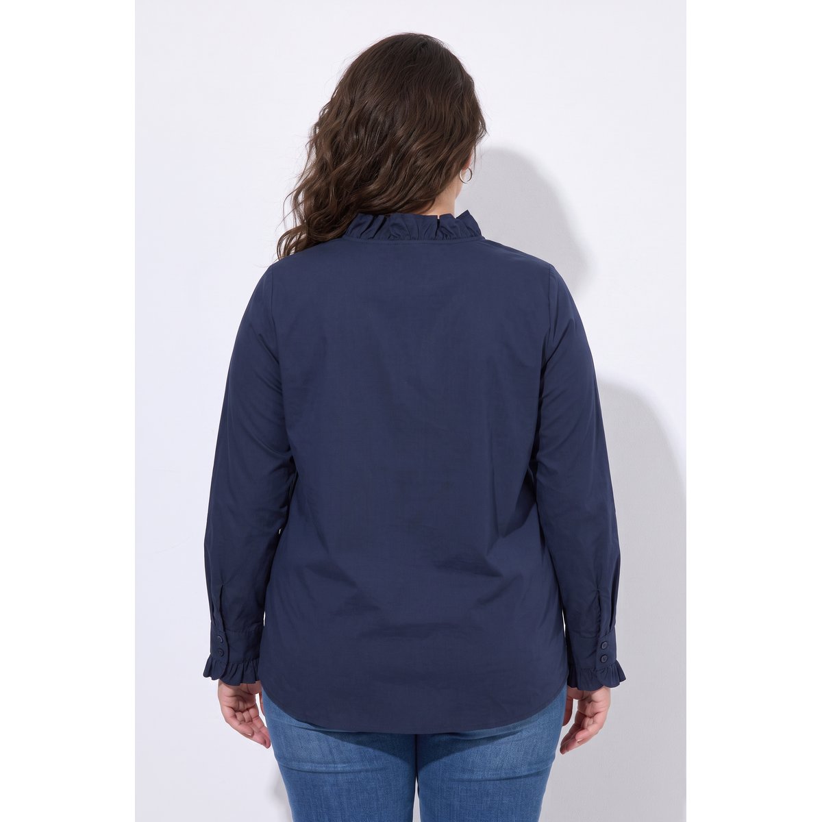 Blouse à encolure en V et col ruché marine, ULLA POPKEN