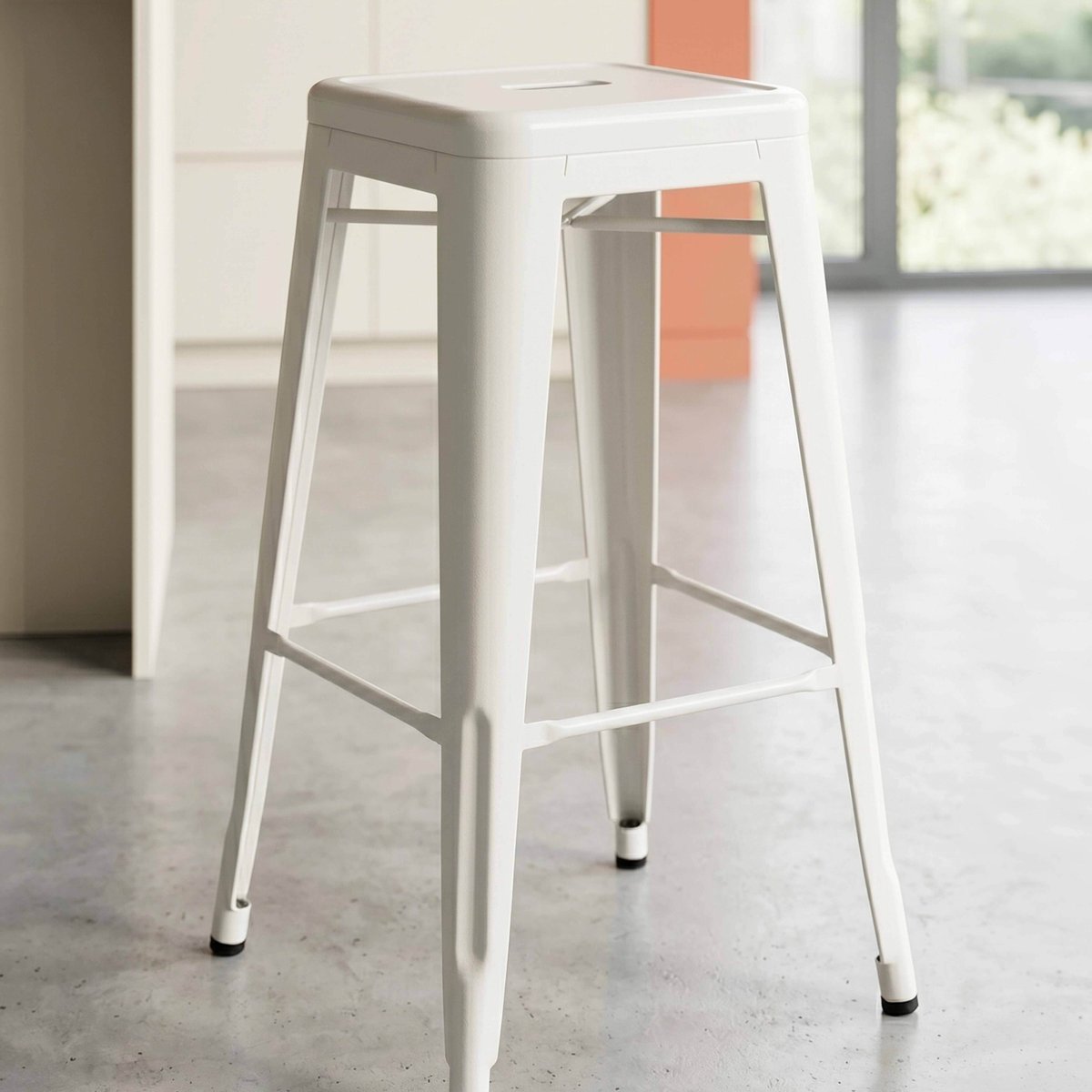 Lot de 4 tabourets de bar en métal mat, INDUS blanc, OVIALA