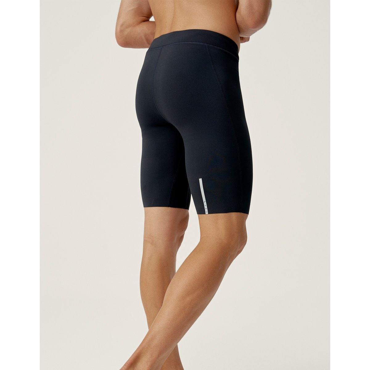 Short sport Performance Cycliste BAY noir, BORN