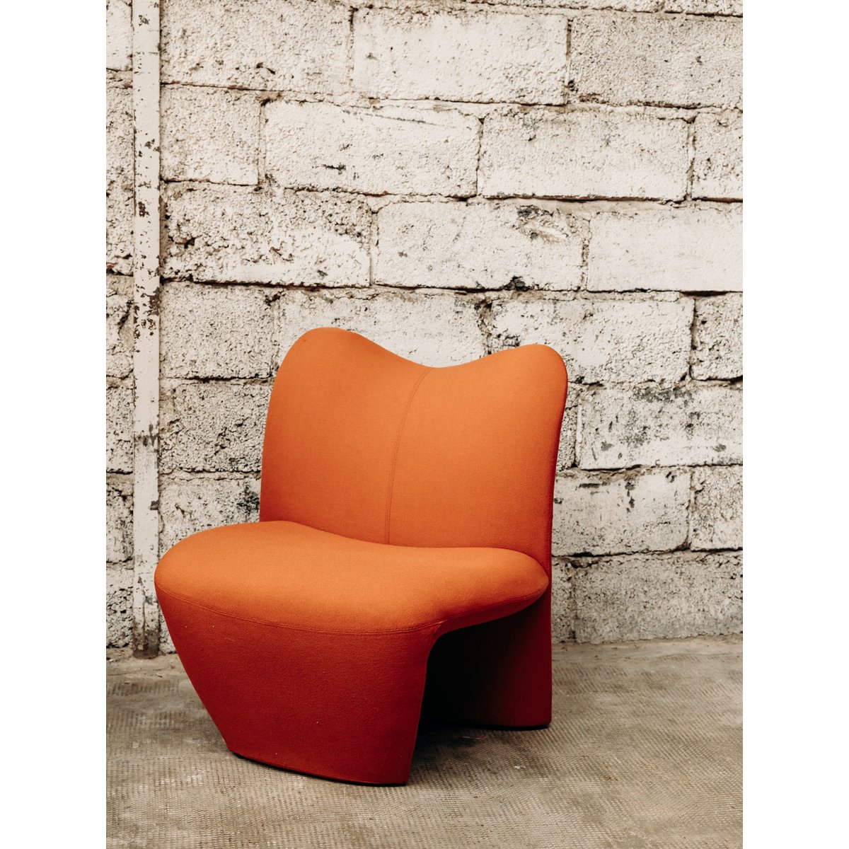 Paire de fauteuils Peter Wheeler Jakob N°453 - Bon état rose - rouge, DEBONGOUT