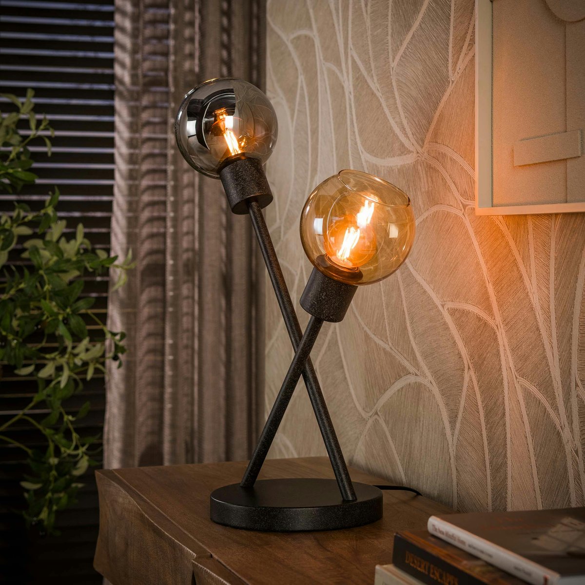Lampe de salon 2 torches verre ambré et chromé NIAGARA noir, PIER IMPORT