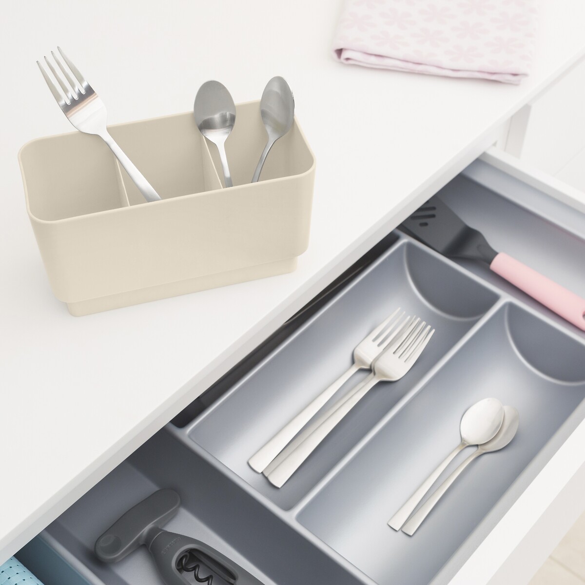 Grand égouttoir à vaisselle soft beige, BRABANTIA