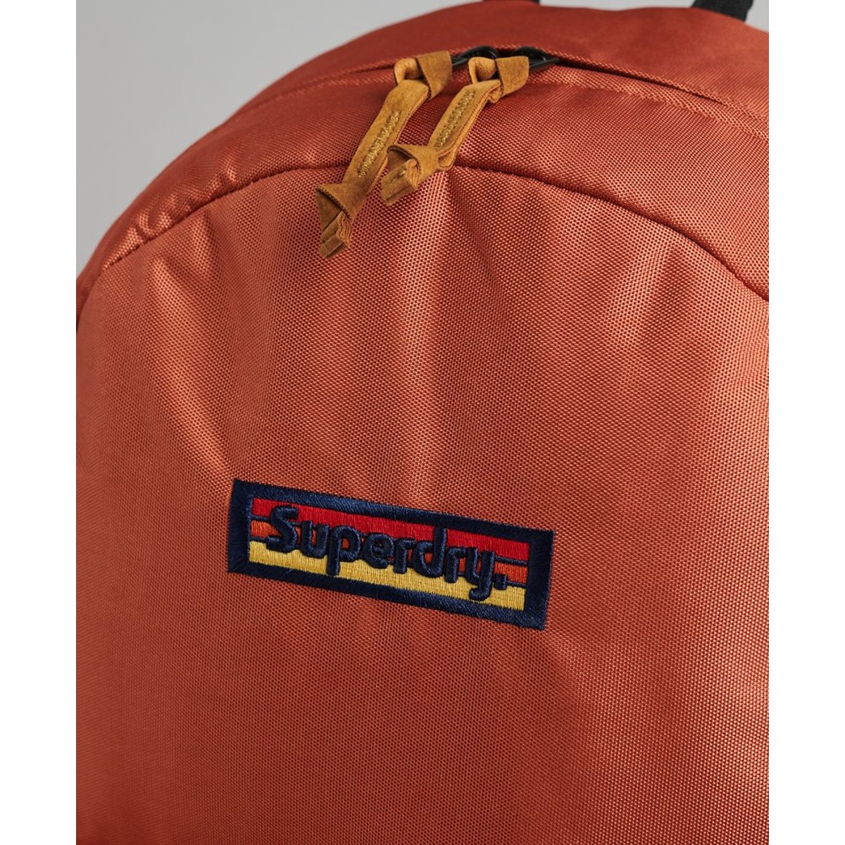Sac à dos à micro broderie Vintage Montana orange brûlé, SUPERDRY