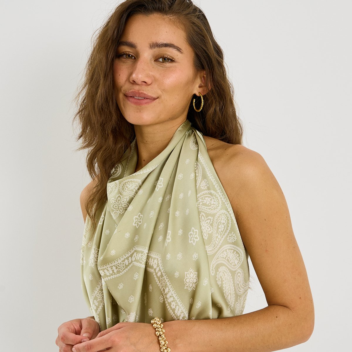 Foulard carré motif bandana vert kaki, GRAIN DE MALICE