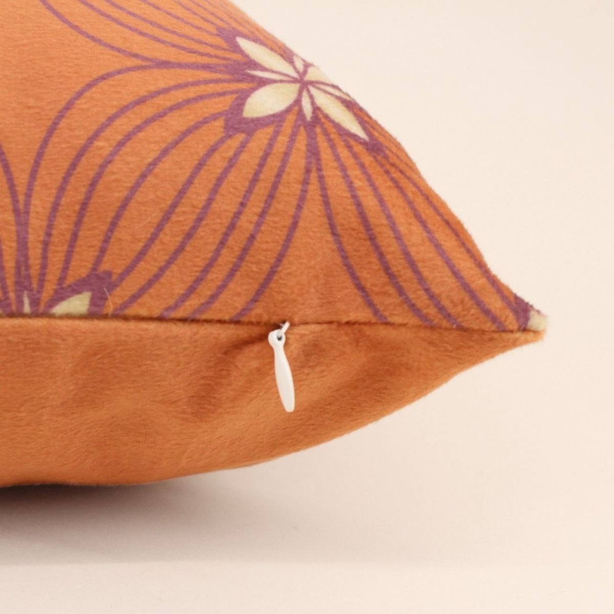 Coussin en velours à motifs 30x50cm orange, ORNAMI