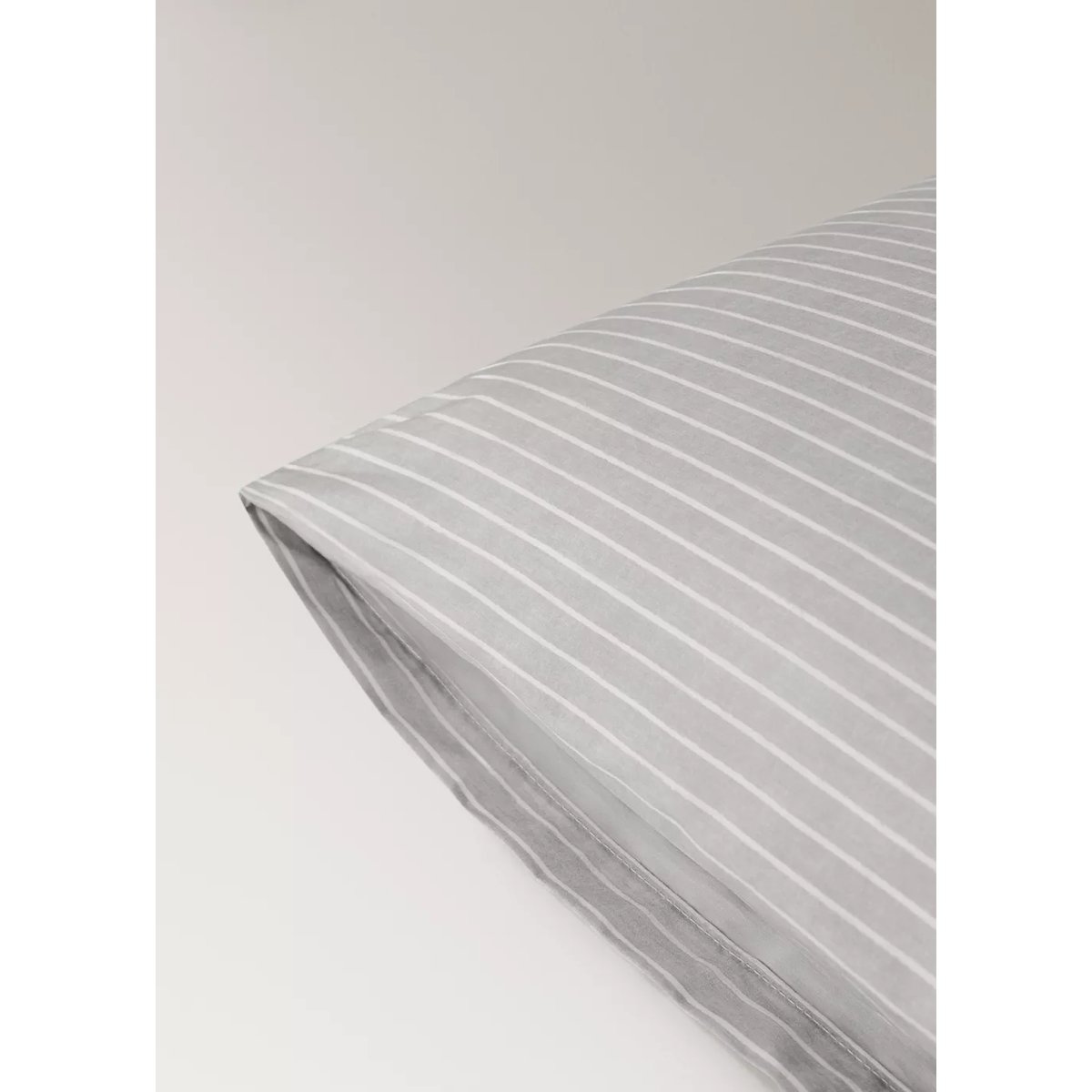 Deux taies d’oreiller en percale de coton à rayures 50x75 cm gris clair/pastel, MANGO HOME