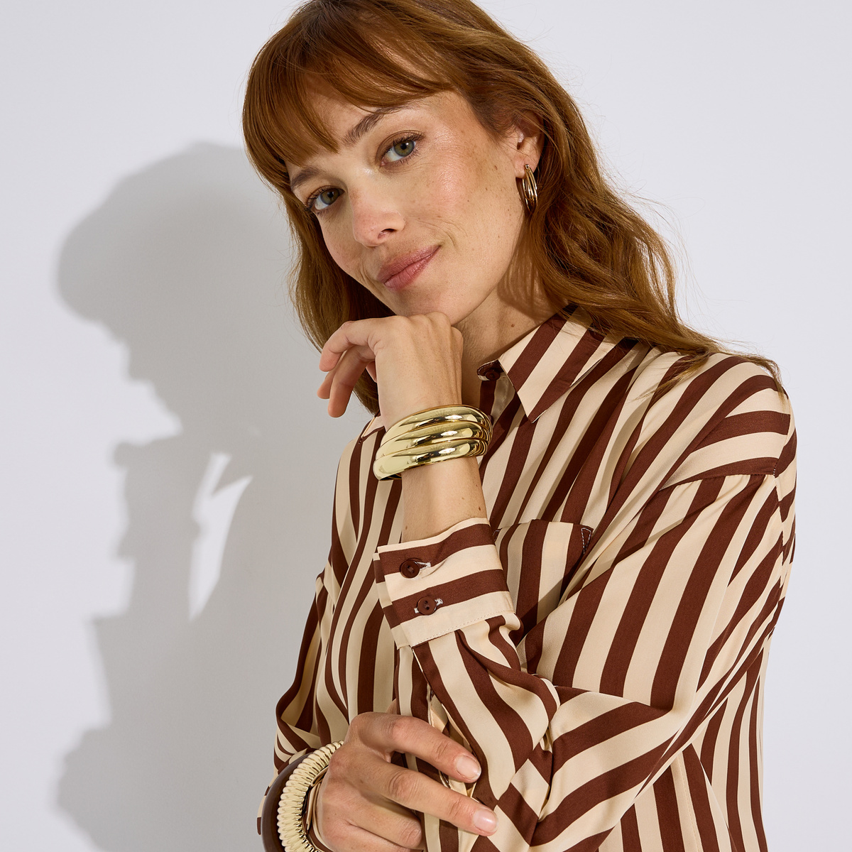 Chemise satinée à rayures marron, GRAIN DE MALICE