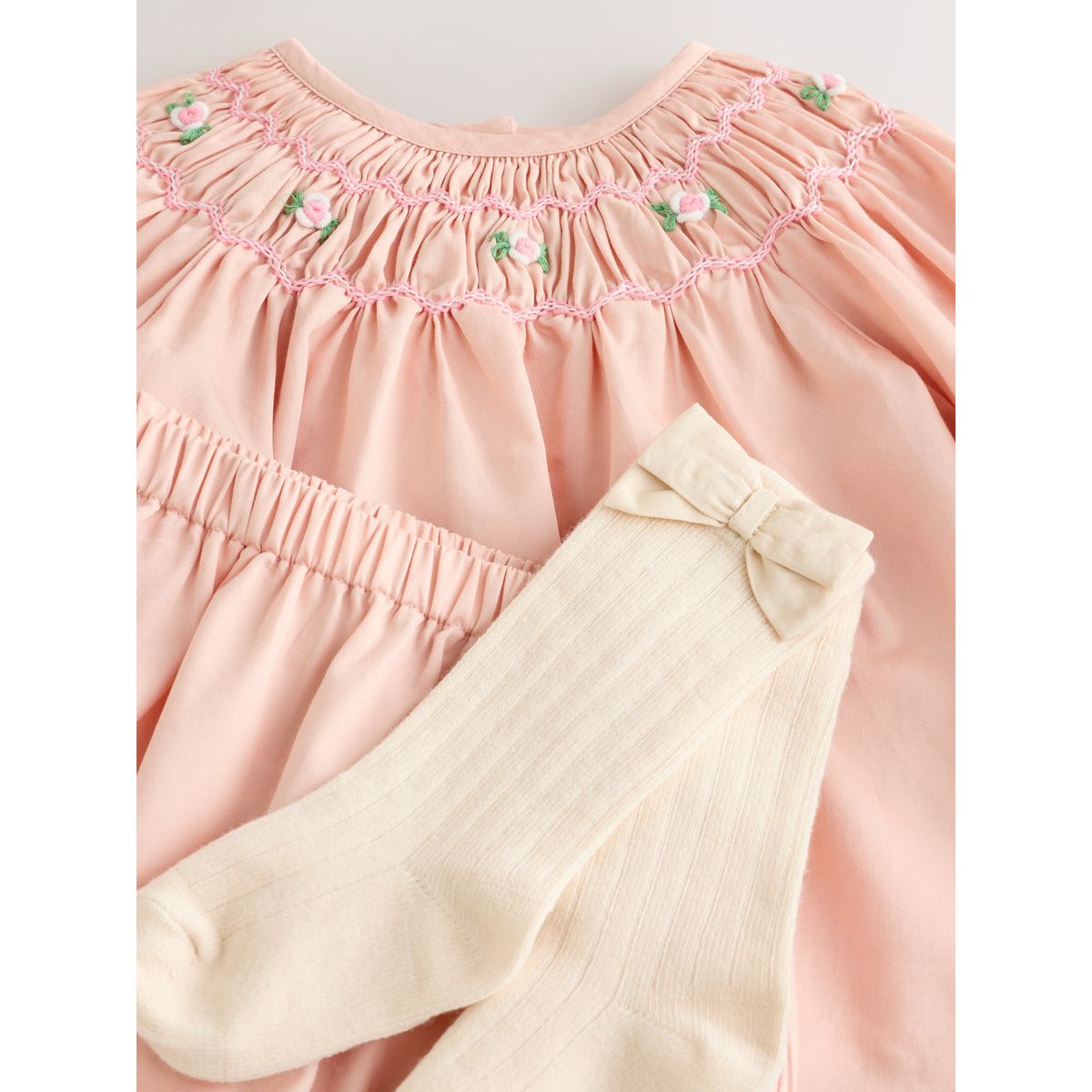 Ensemble haut, short et chaussettes bébé rose, NEXT