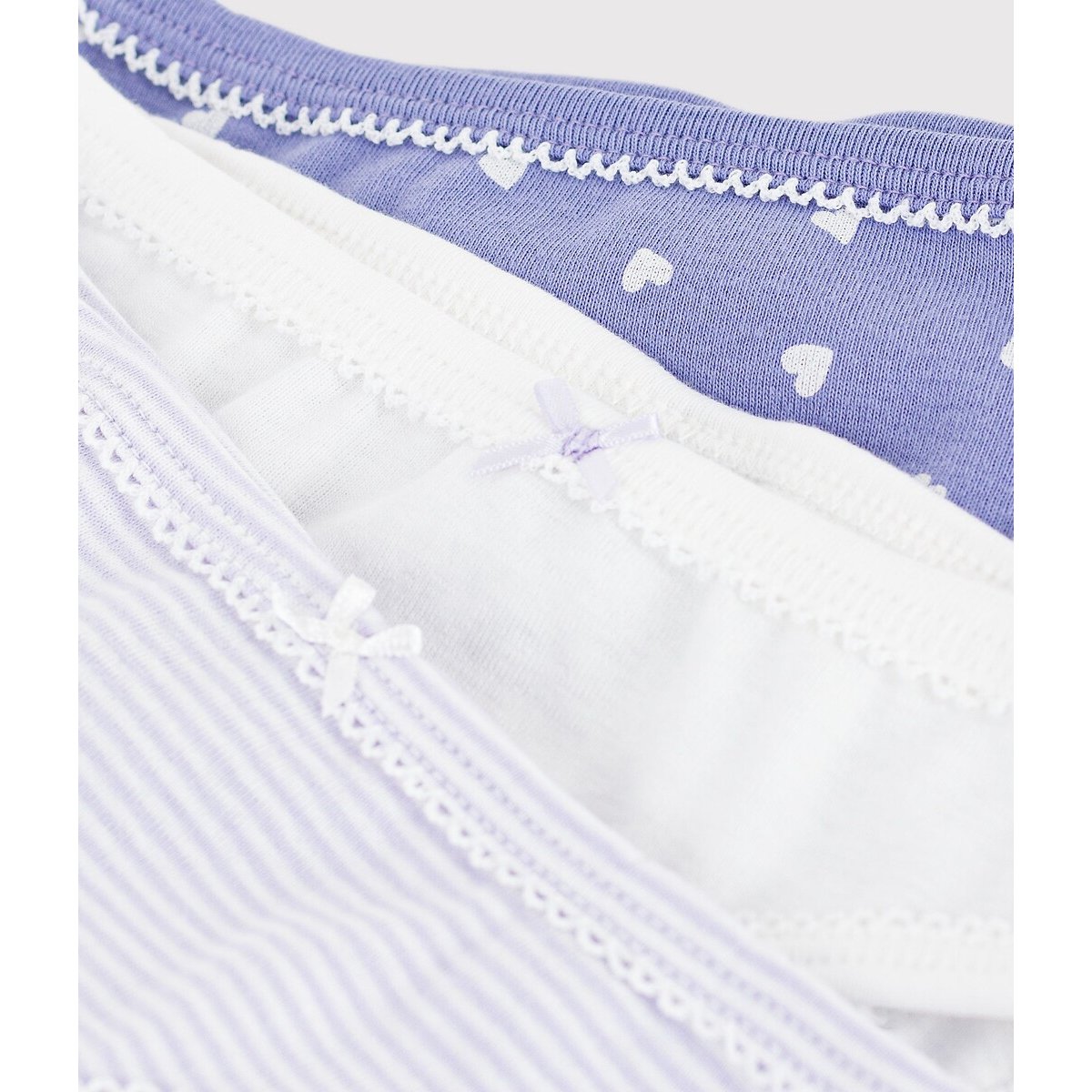 Lot de 3 culottes, 1 unie, 1 imprimée coeurs, 1 rayée bleu + blanc + imprimé, PETIT BATEAU