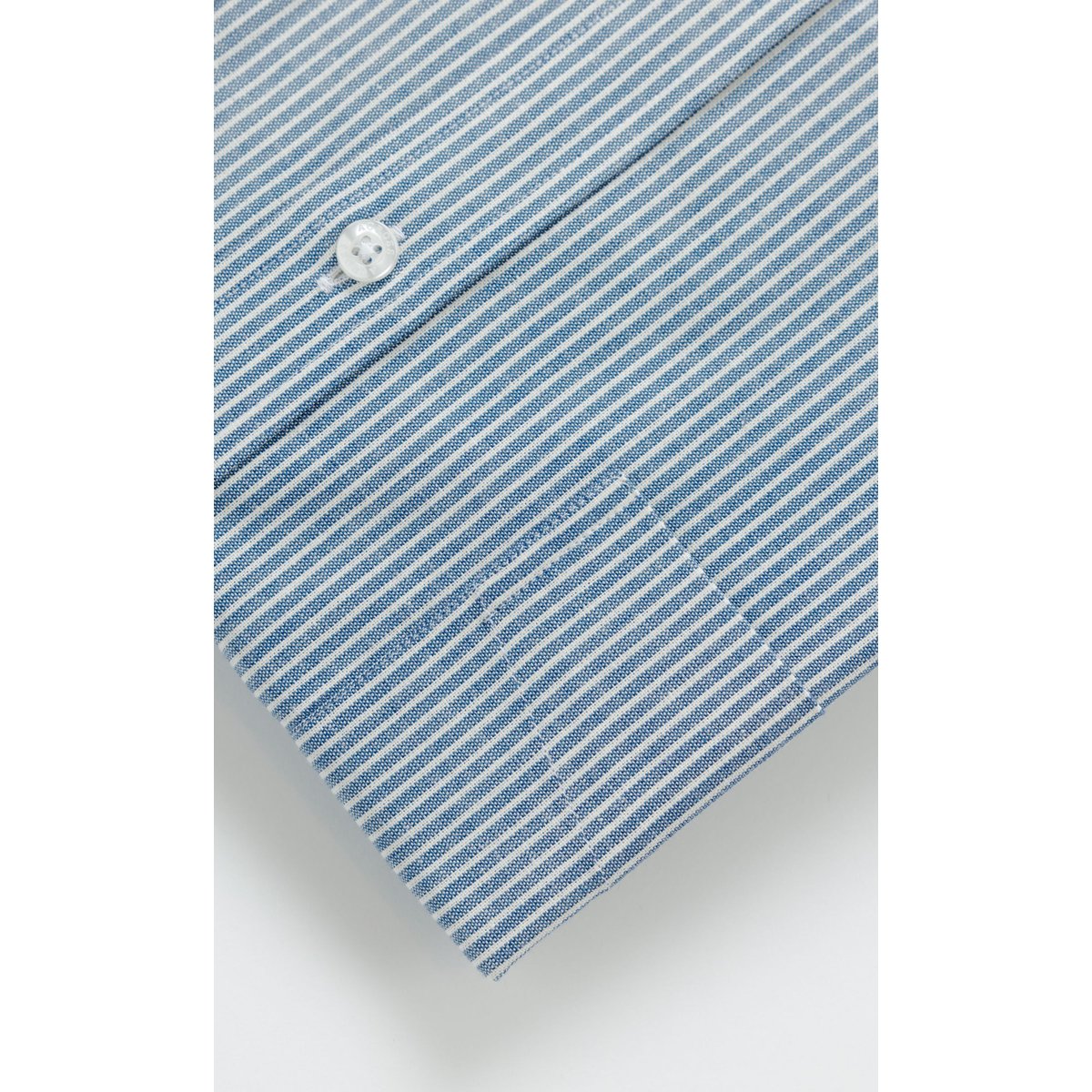 Chemise Confort fit fines rayures texturées bleu marine, ACROSS